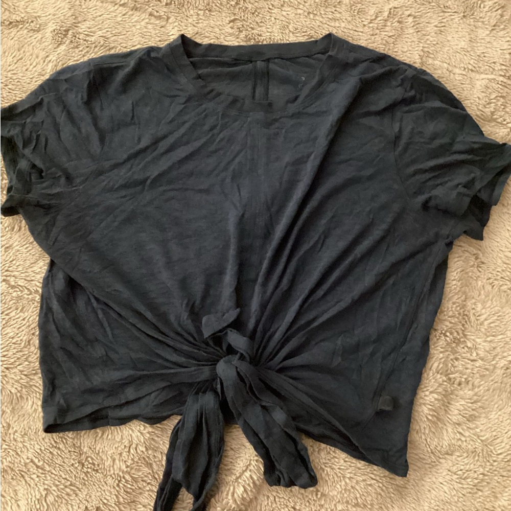 Lululemon Athletica Black Tie Front Crop Tee